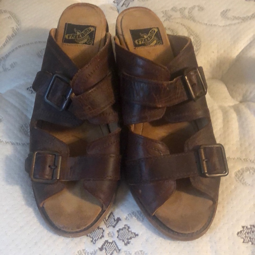 Brown free bird caprice sandals, size 9